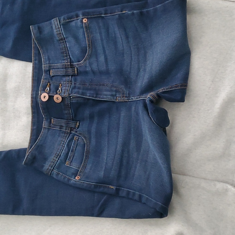 Jeans - Picture 3 of 5